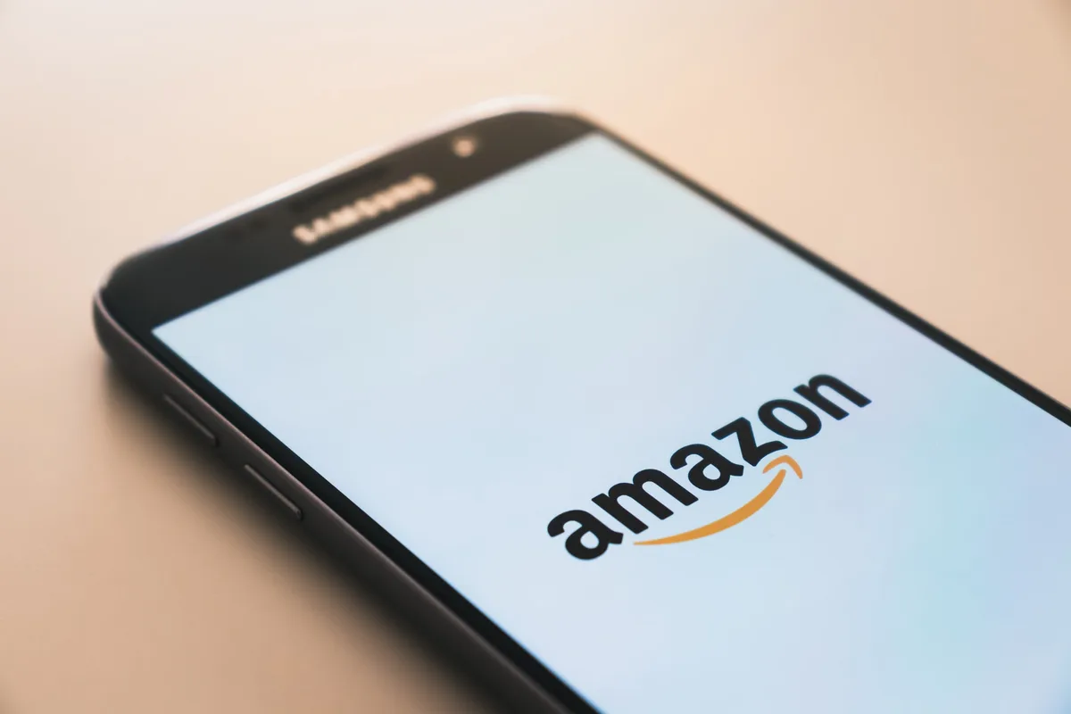 Amazon Enters UK Bond Market for First Time to Finance AI Push